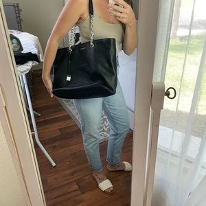 Large black micheal kors tote